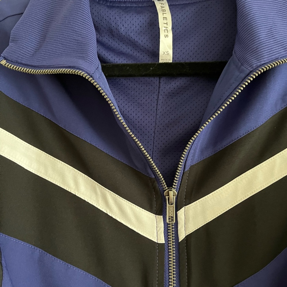 Fabletics Jacket - Picture 4 of 6